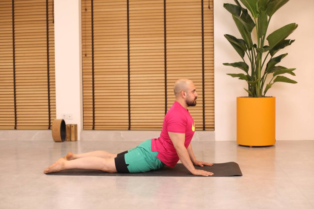 وضعیت کبرا Bhujangasana